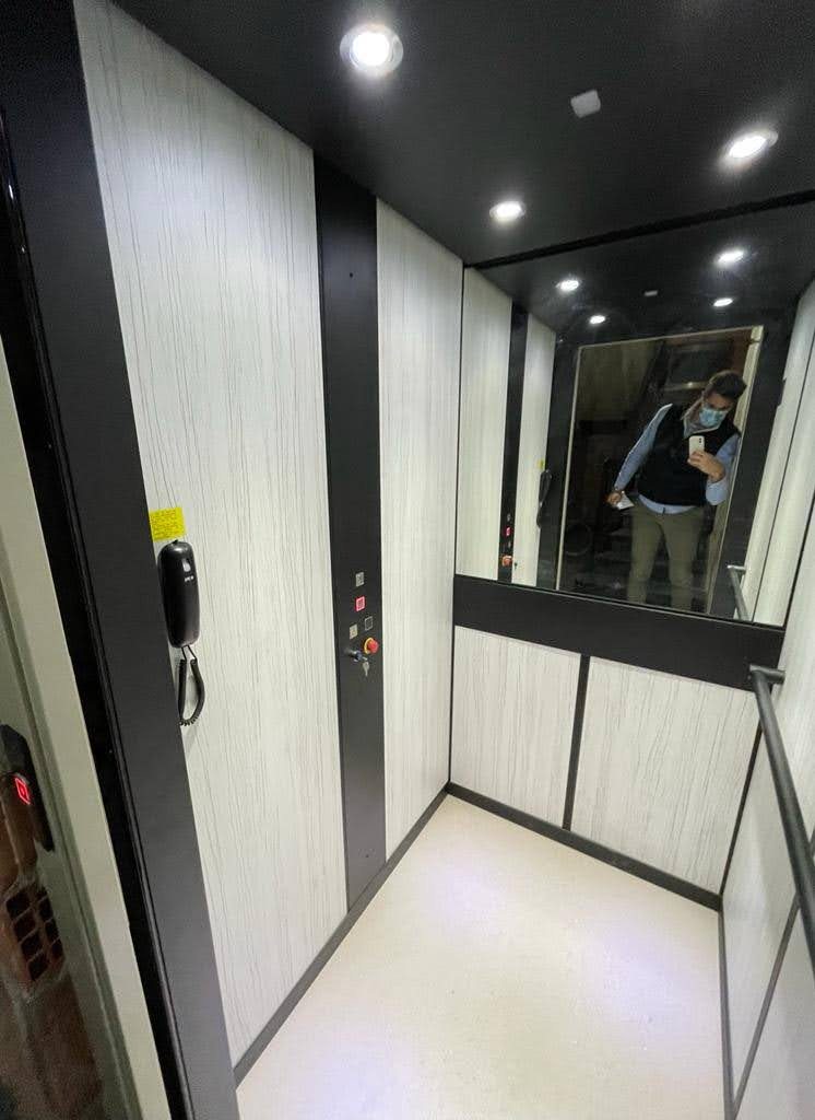 Cabina de ascensor residencial